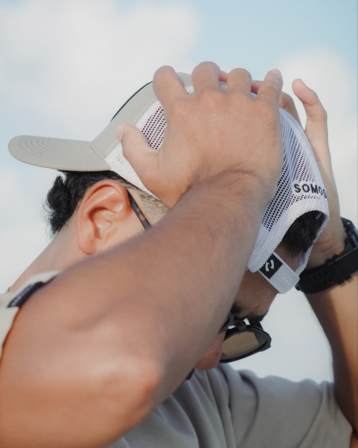 Gorra Trucker Shark - Beige
